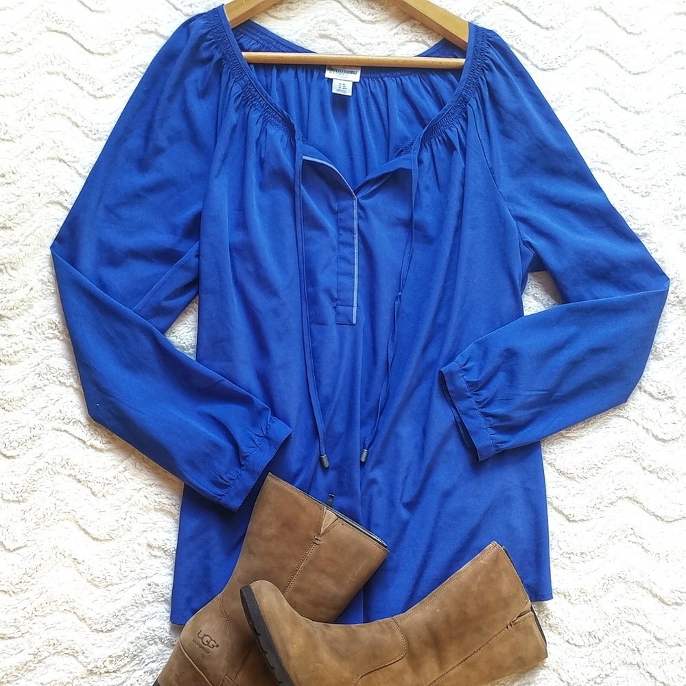 Motherhood Maternity Blue/Indigo peasant top